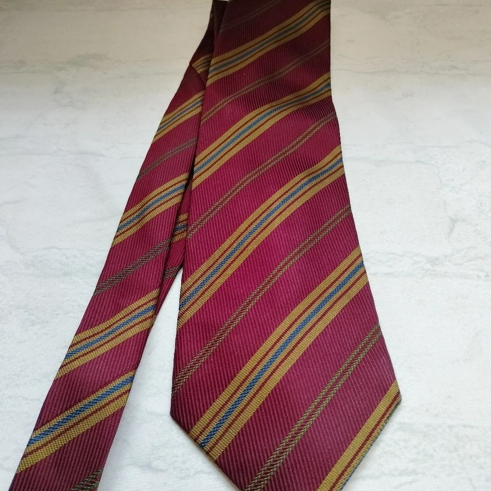 Banana Republic Men's Silk Necktie Elegant Striped Tie in Burgundy and Gold